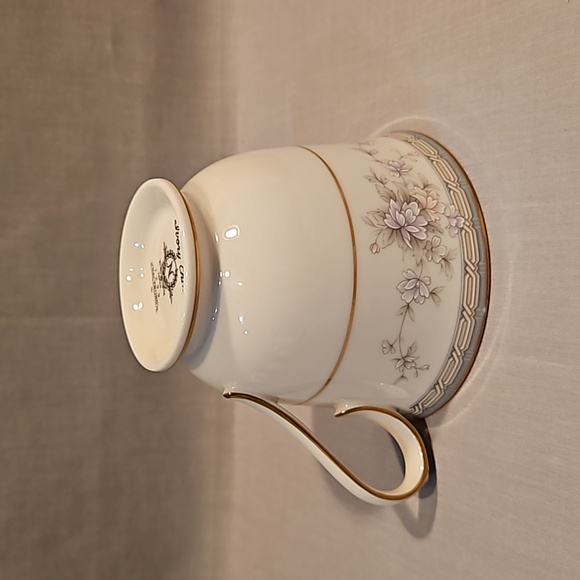 NEW Noritake Salzburg 7299 Footed Cup & Saucer Ivory China - Picture 11 of 16